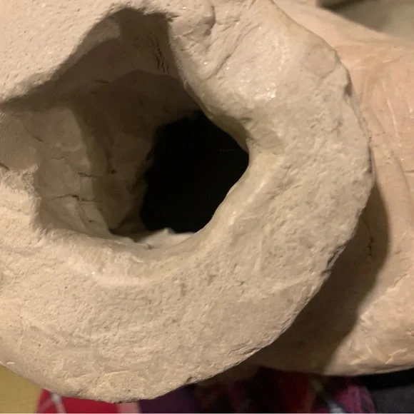 Clay art sculpture. Grey in color. - Picture 5 of 7